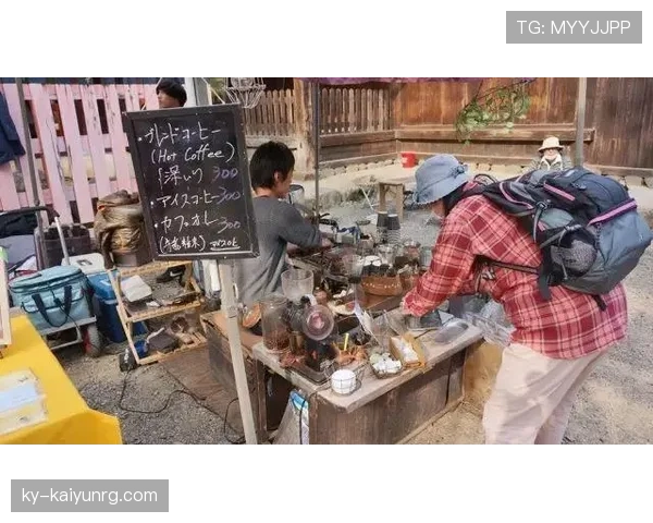 季丽萍训练完直接拎爱马仕去菜场砍价